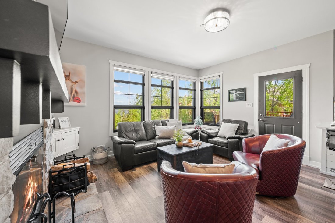 Condo in Mont-Tremblant, Quebec, Canada 4 - 18103344