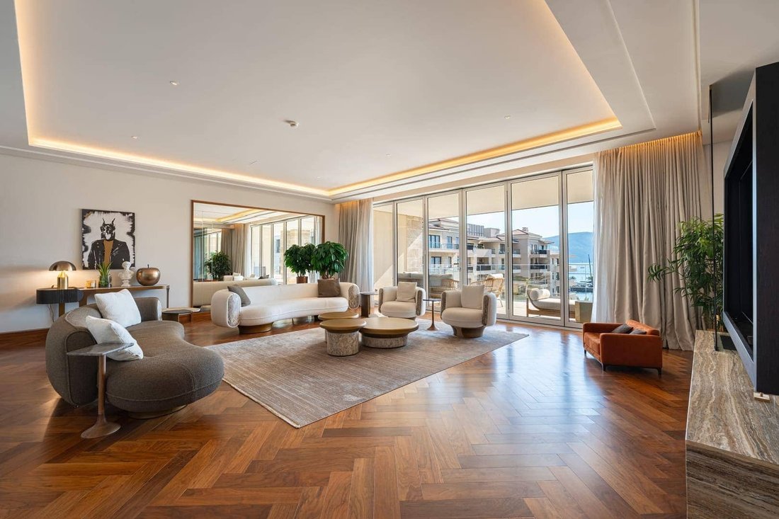 Apartment in Tivat, Tivat Municipality, Montenegro 1 - 16504009