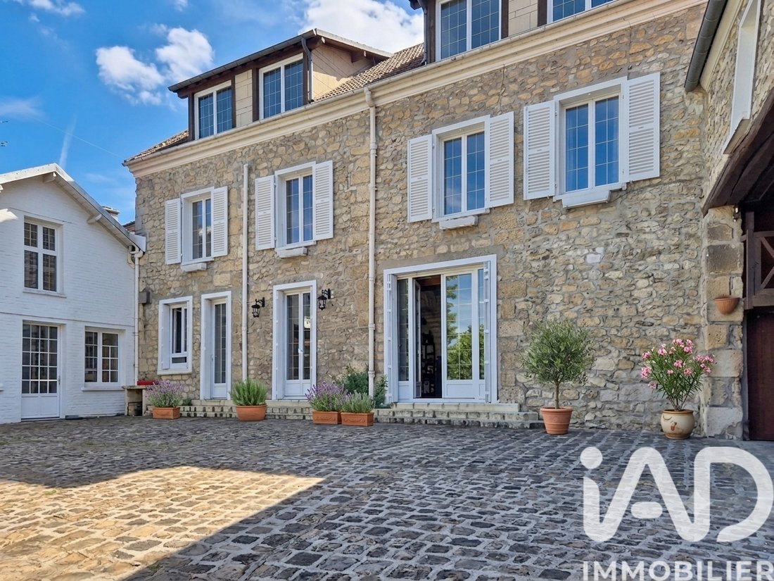 House in Viarmes, Ile-de-France, France 1 - 18076575