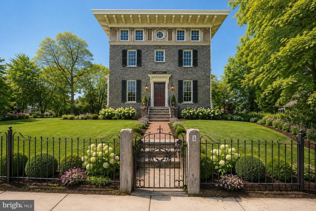 House in Philadelphia, Pennsylvania, United States 1 - 18095795
