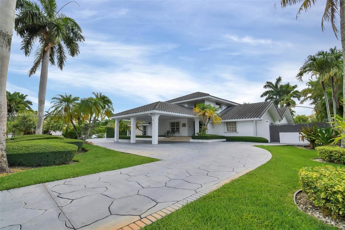 House in Miami, Florida, United States 2 - 17942851