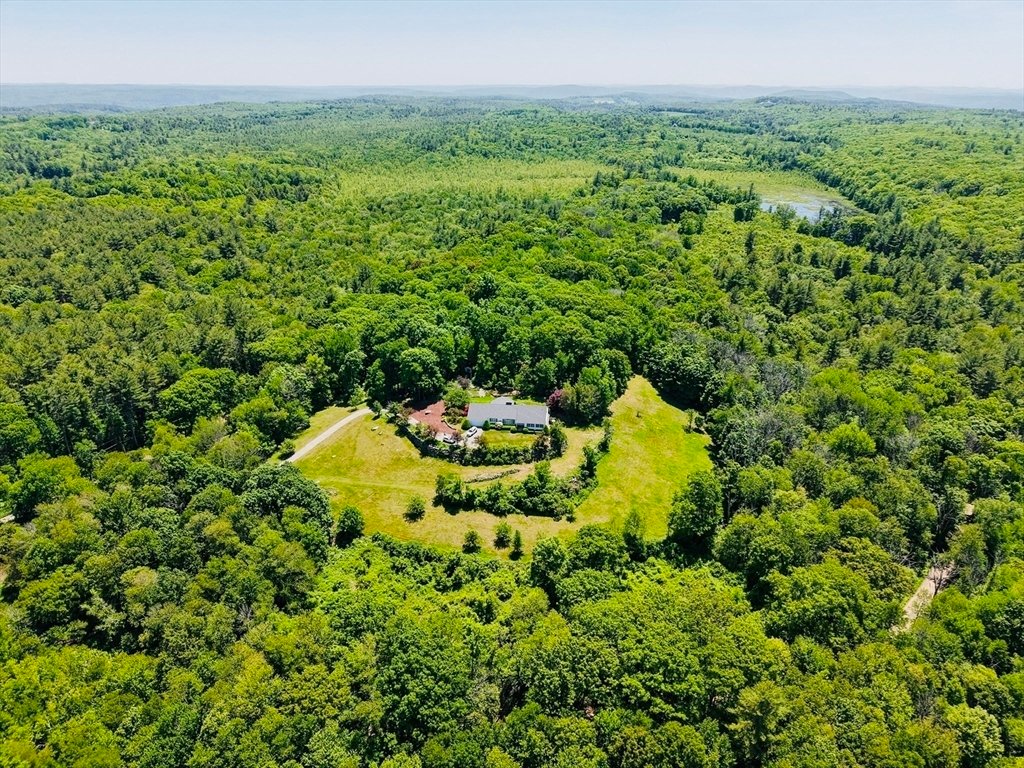 House in Hardwick, Massachusetts, United States 4 - 17322360