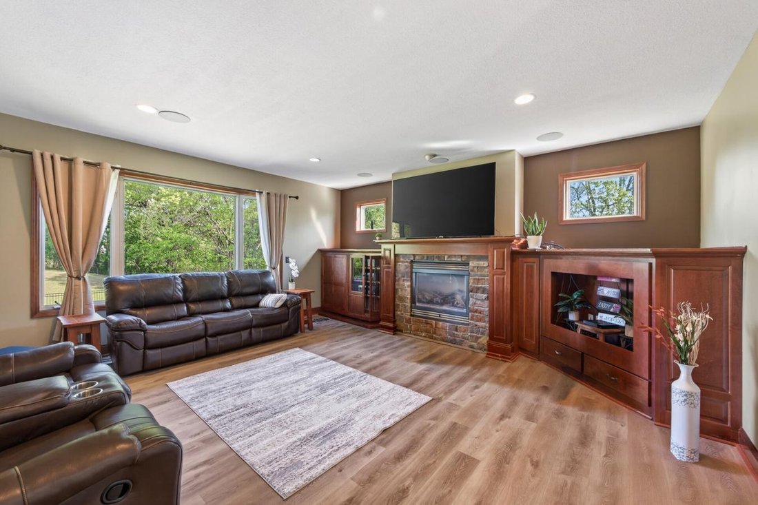 House in Nowthen, Minnesota, United States 5 - 18098934