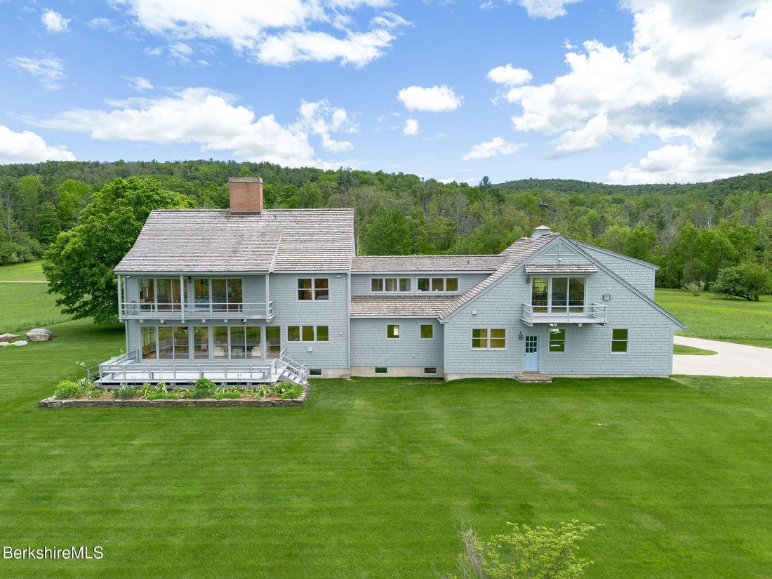 House in Dalton, Massachusetts, United States 2 - 18107983