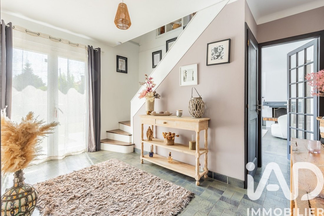House in Longpont-sur-Orge, Ile-de-France, France 5 - 18097081