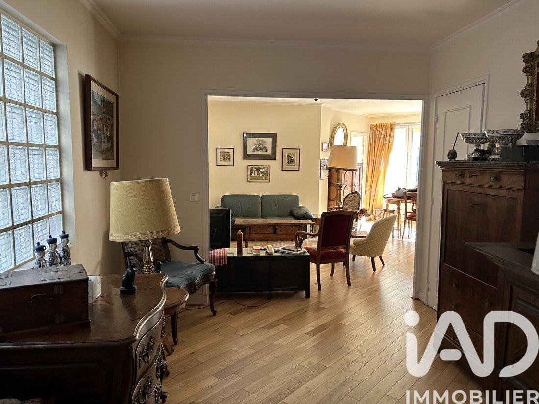 Apartment in Muette Sud, Paris 16e Arrondissement, Paris 4 - 18097196