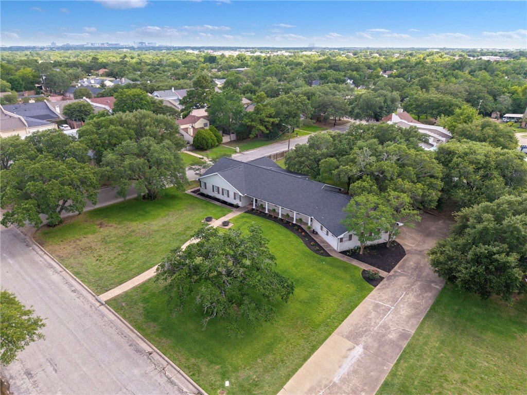 House in Bryan, Texas, United States 3 - 18103285