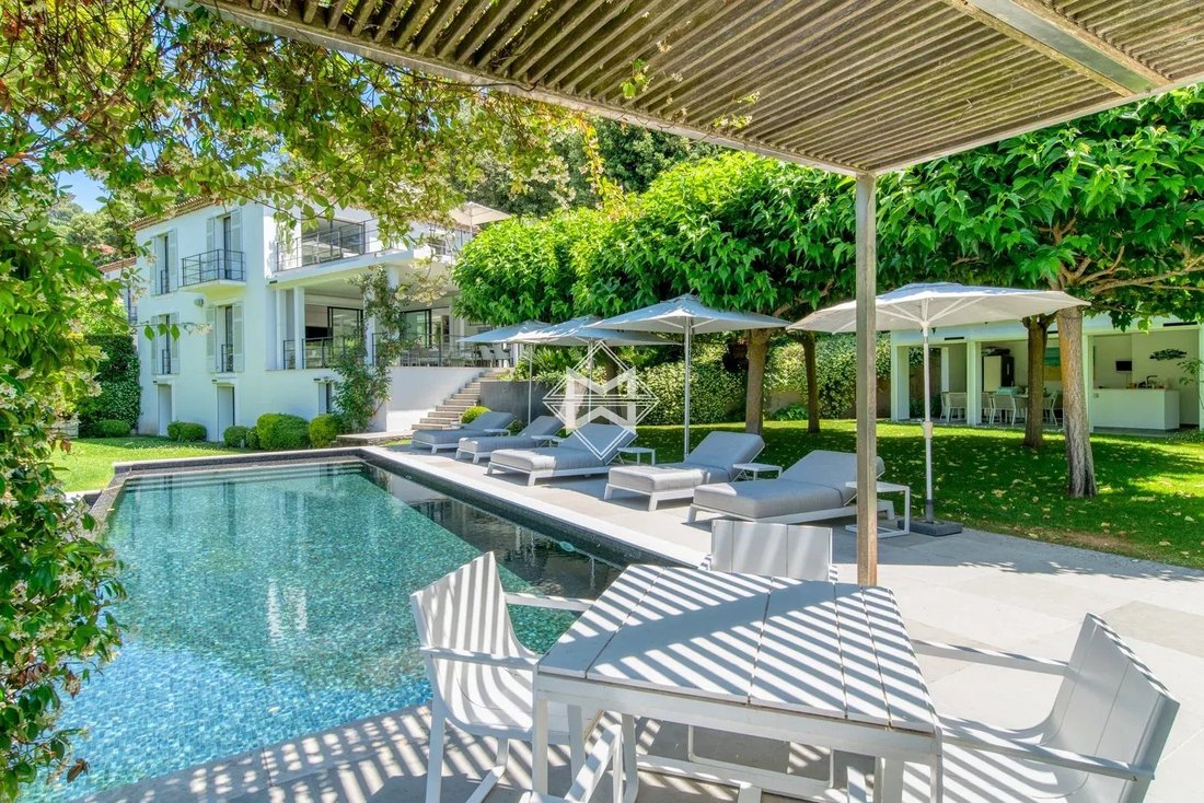 Villa in Cannes, Provence-Alpes-Côte d'Azur, France 1 - 18093829