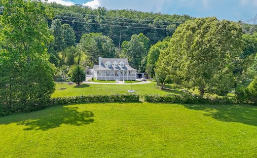 House in McDonald, Tennessee, United States 1