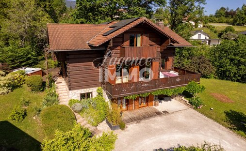 Chalet a Sud, Saint-Jorioz, Francia 1