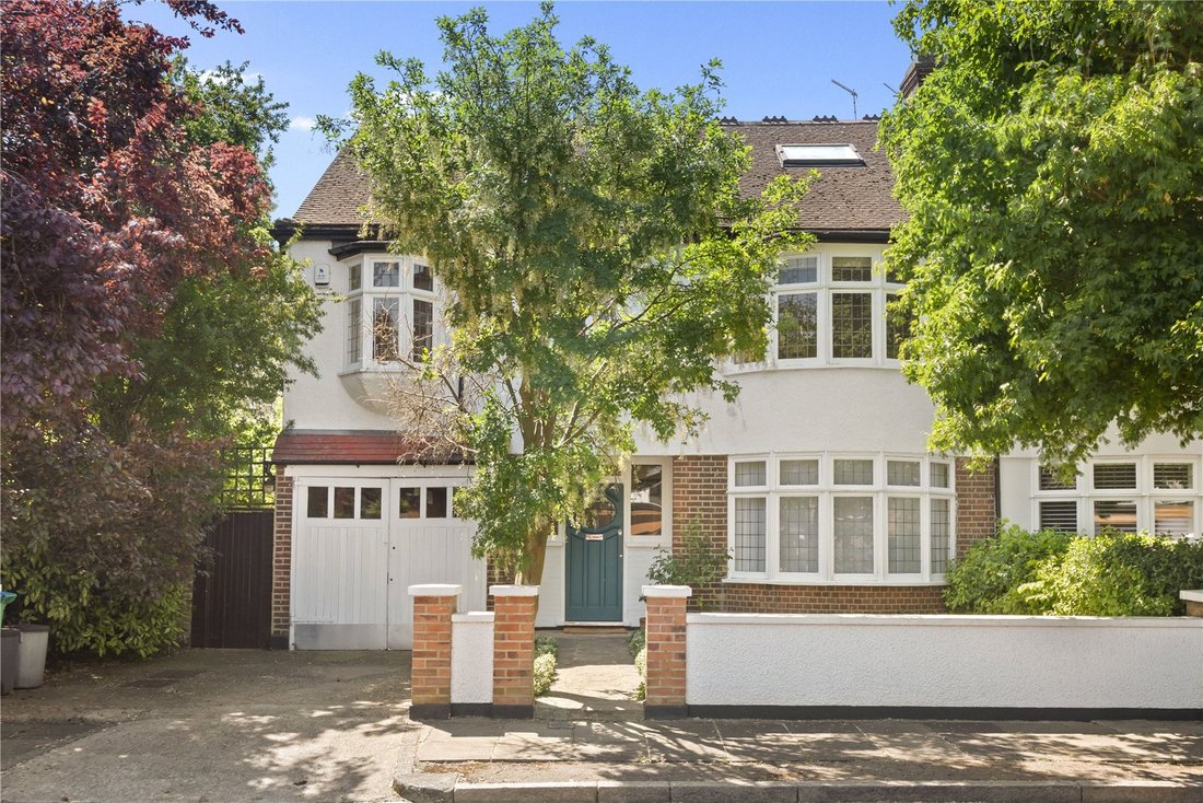 House in Castelnau, Richmond Upon Thames, England 1 - 18093559