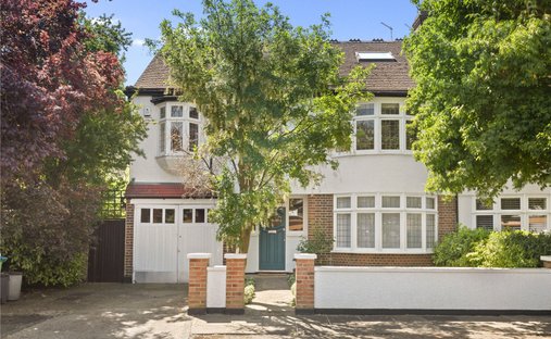 House in Castelnau, Richmond Upon Thames, England 1