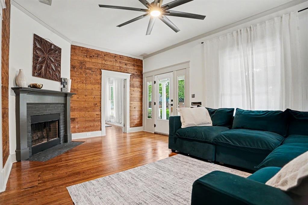 House in Waxahachie, Texas, United States 1 - 18092946