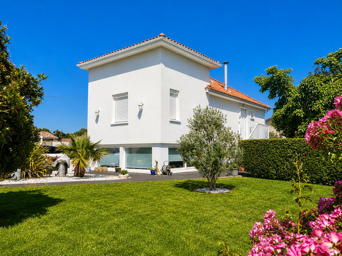 House in Ares, Nouvelle-Aquitaine, France 4 - 18102899