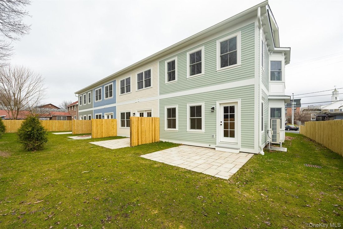 House in Beacon, New York, United States 2 - 15372233