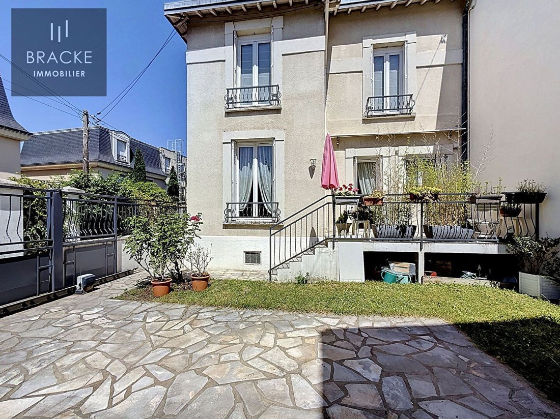 House in Bois-Colombes, Ile-de-France, France 1 - 18092685