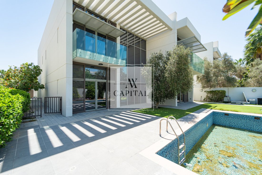 Villa in MBR- Al Merkad, Dubai, United Arab Emirates 5 - 18102925