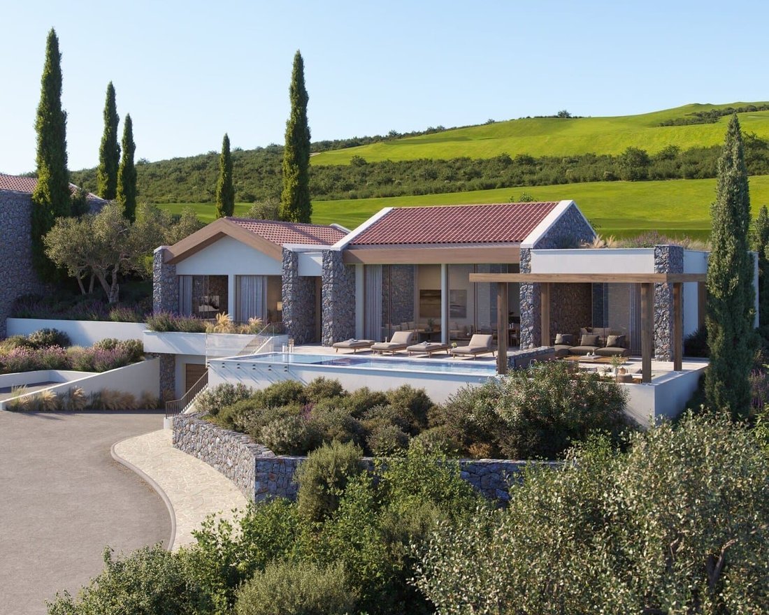 Villa in Milovići, Tivat Municipality, Montenegro 4 - 16582202