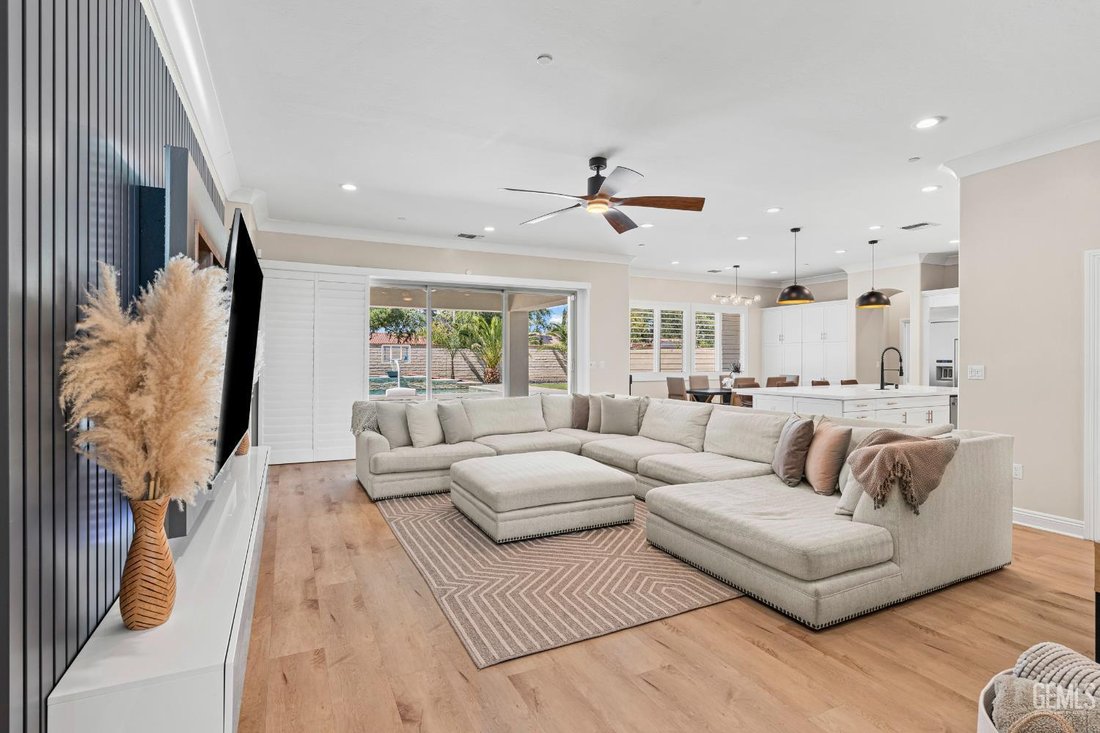 House in Bakersfield, California, United States 4 - 18092377