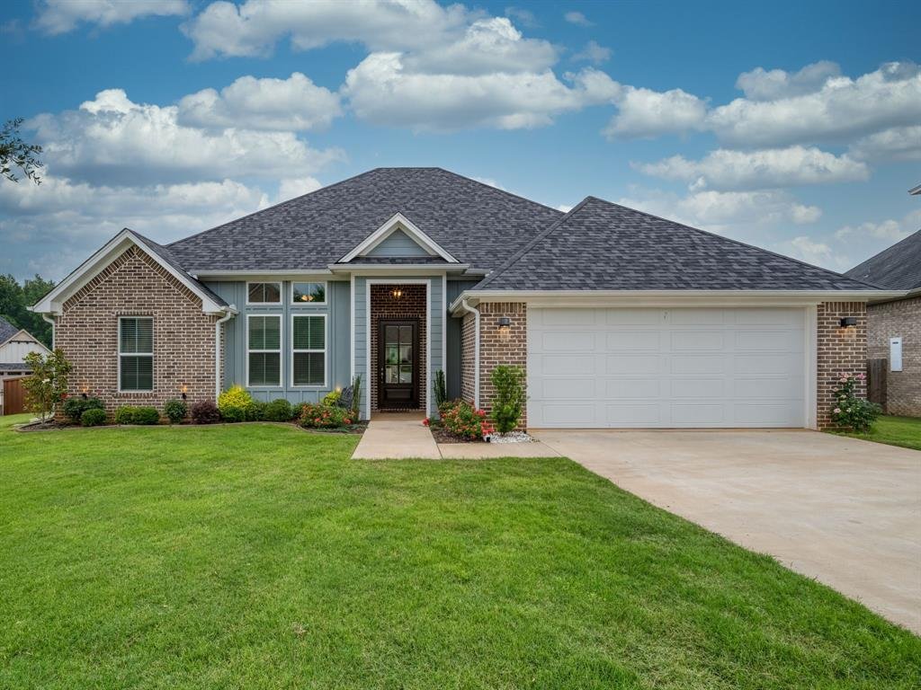 House in Tyler, Texas, United States 1 - 18098456