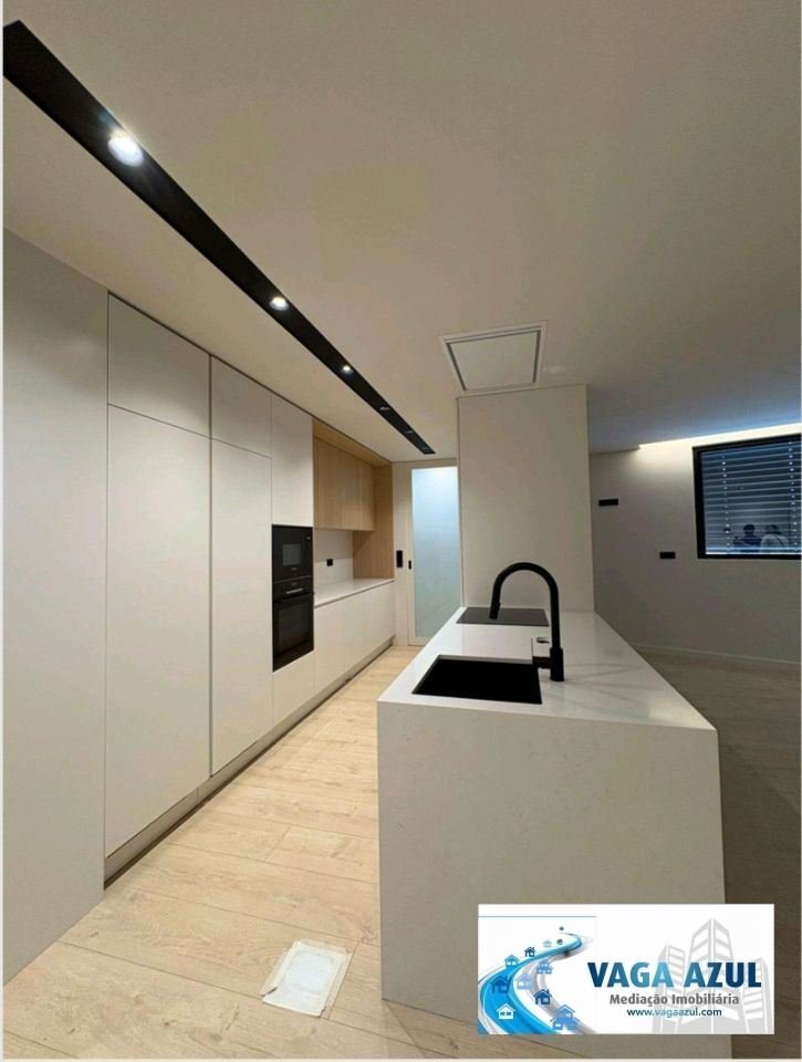 Apartment in Gondomar (Sao Cosme), Valbom e Jovim, Porto District, Portugal 2 - 18104825