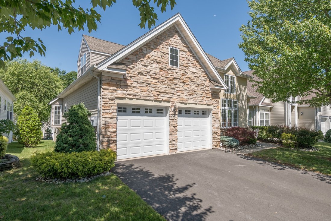 House in Holmdel, New Jersey, United States 1 - 18093827