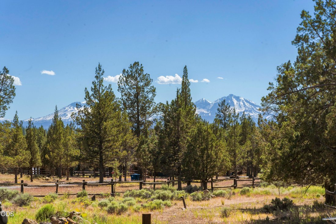 Land in Sisters, Oregon, United States 3 - 18108290