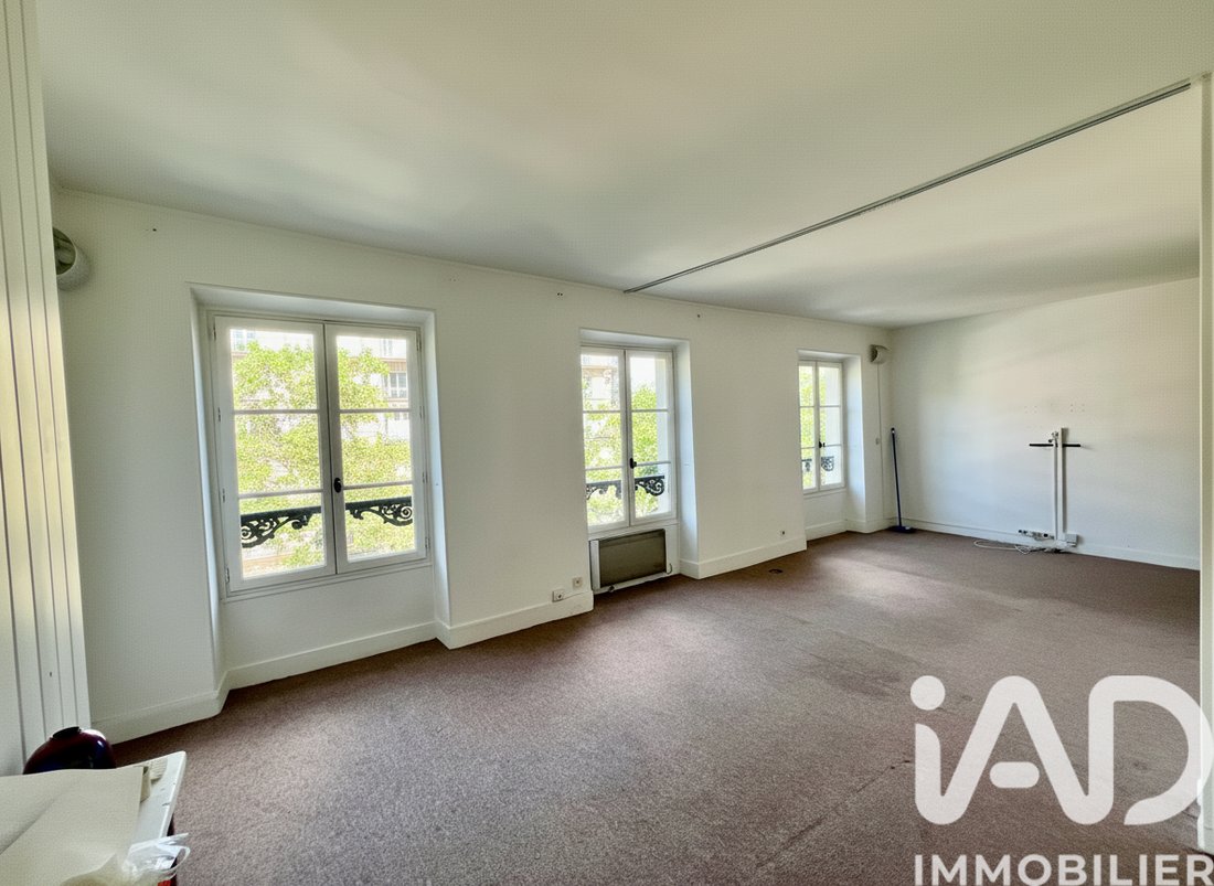 Apartment in Courcelles-Wagram, Paris 17e Arrondissement, Paris 1 - 18097135