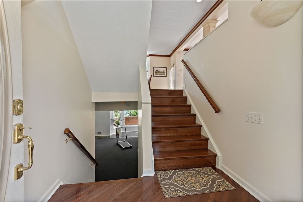 House in Pittsburgh, Pennsylvania, United States 3 - 18104333