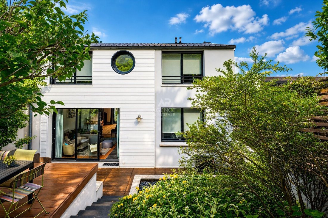 House in Plateau Ouest, Suresnes, France 1 - 18102929