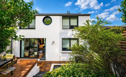 House in Plateau Ouest, Suresnes, France 1
