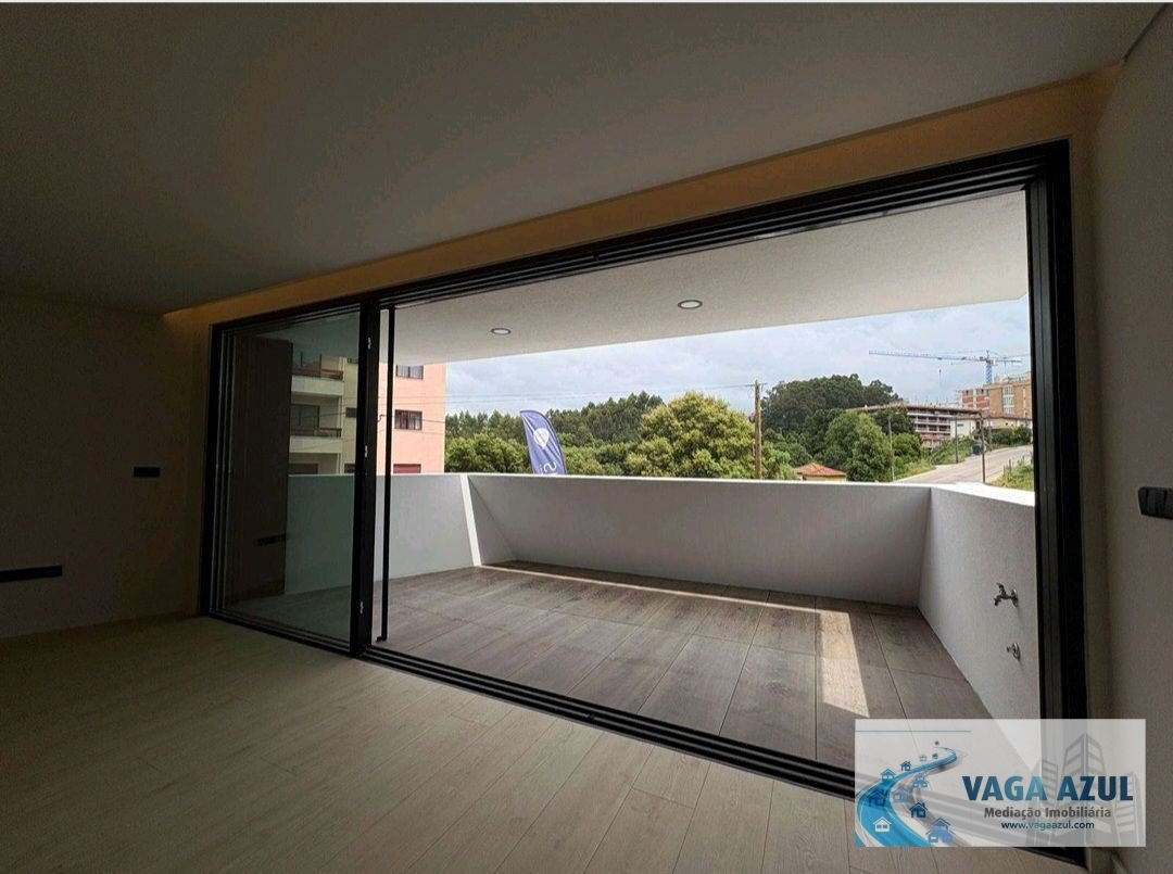 Apartment in Gondomar (Sao Cosme), Valbom e Jovim, Porto District, Portugal 1 - 18104814