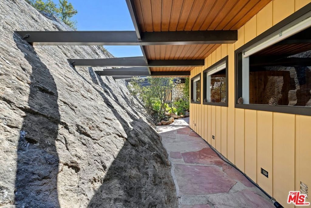 House in Hidden Hills, California, United States 4 - 18102416
