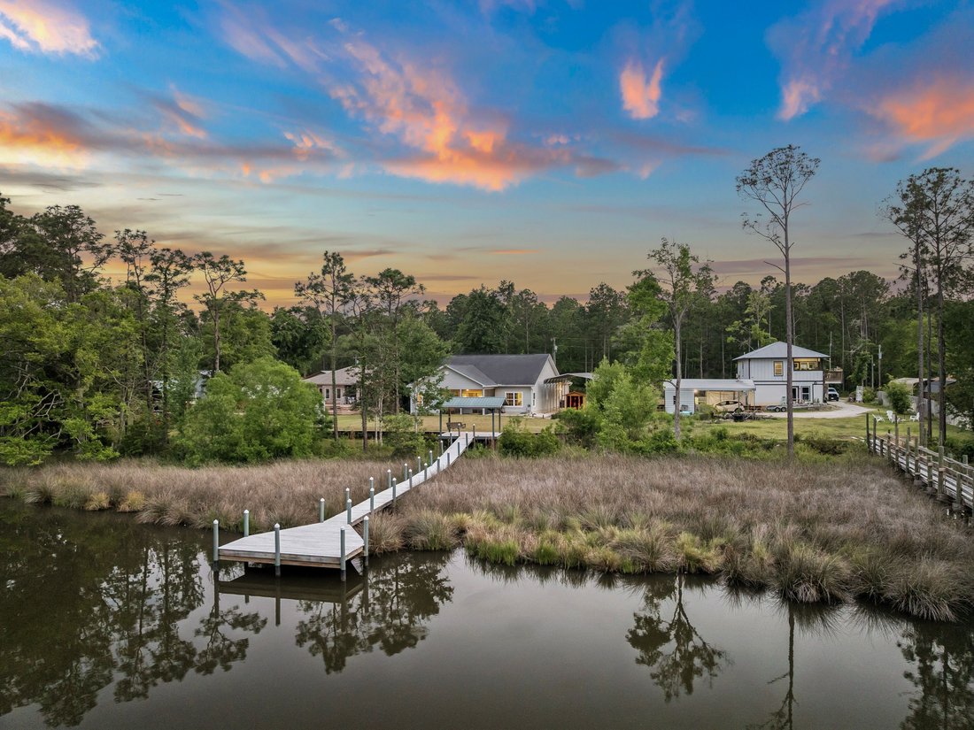 House in Freeport, Florida, United States 1 - 17757675