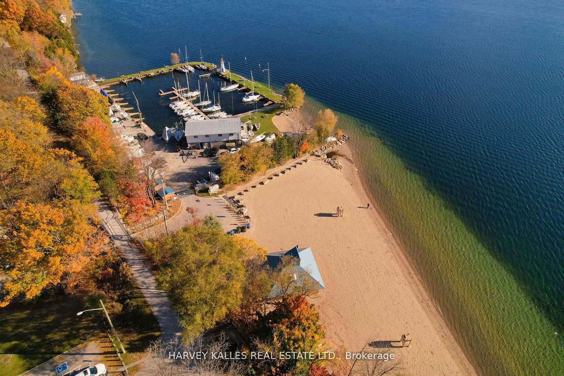 House in Barrie, Ontario, Canada 4 - 18104077