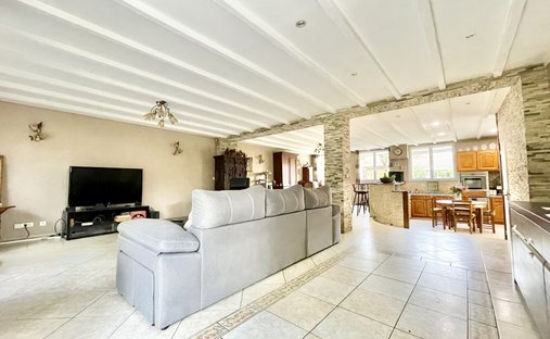 Casa en Neuilly-Plaisance, Isla de Francia, Francia 1