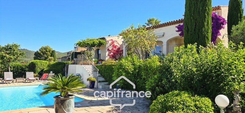 Villa in Nord, Sanary-sur-Mer, France 3 - 17839947