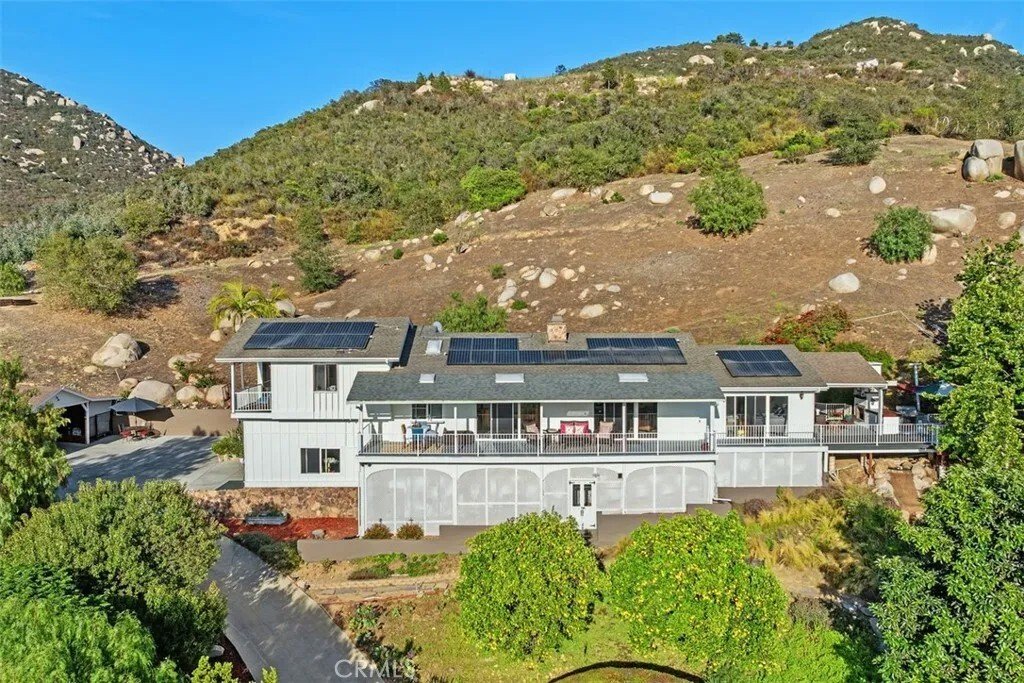 House in San Marcos, California, United States 1 - 18101271