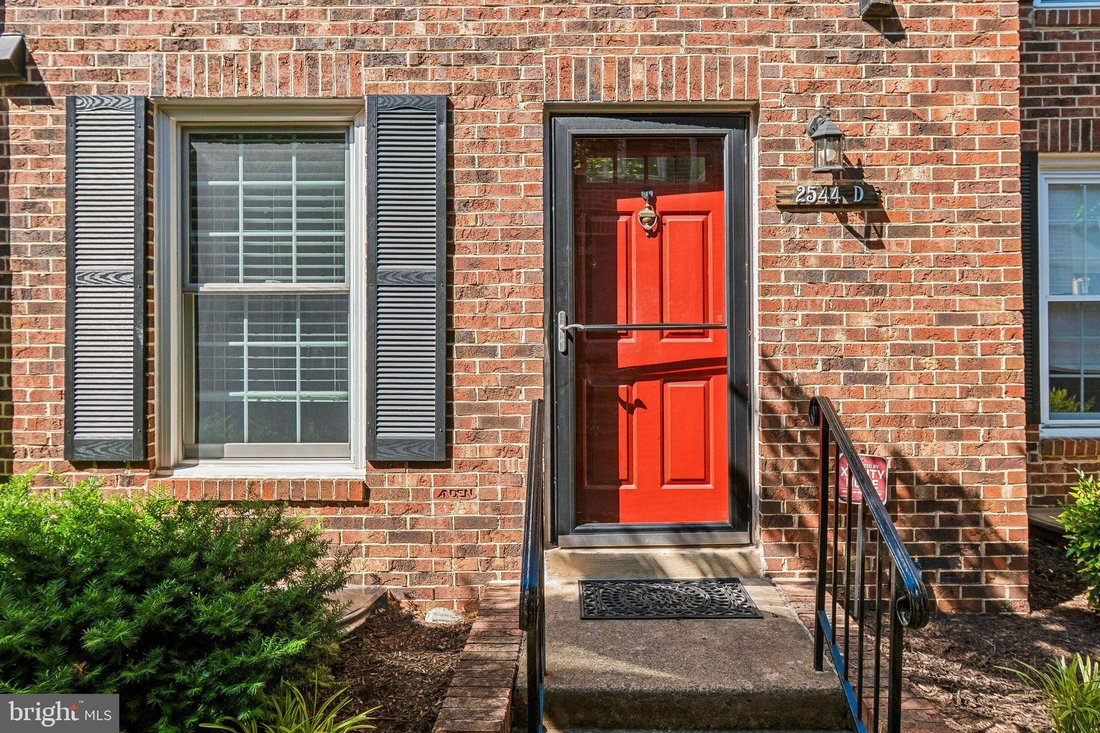 House in Arlington, Virginia, United States 2 - 18098876
