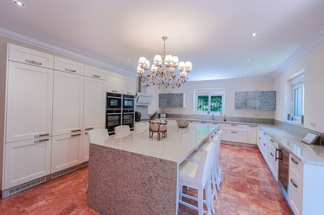 Villa in Estepona, Andalusia, Spain 5 - 18105068