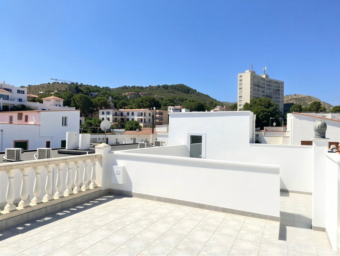 Townhouse in Cala Fornells, Calvia, Balearic Islands 2 - 18093376