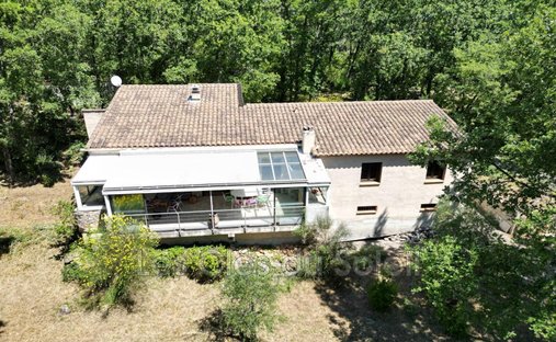 Villa in Brignoles, Provence-Alpes-Côte d'Azur, France 1