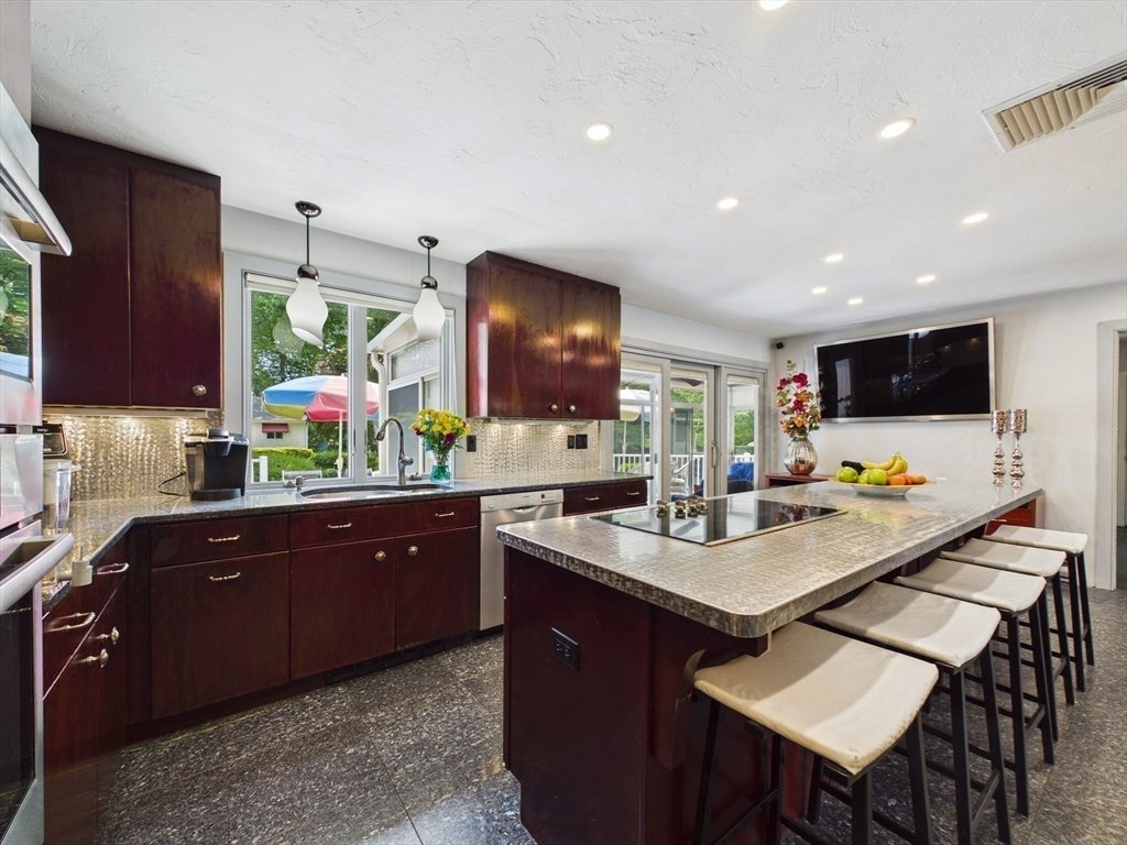 House in Easton, Massachusetts, United States 3 - 18095816