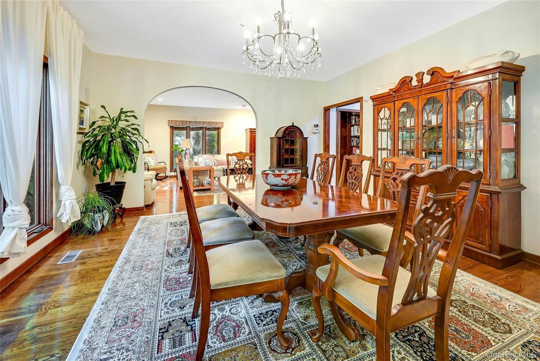 House in Port Jefferson, New York, United States 4 - 18093817
