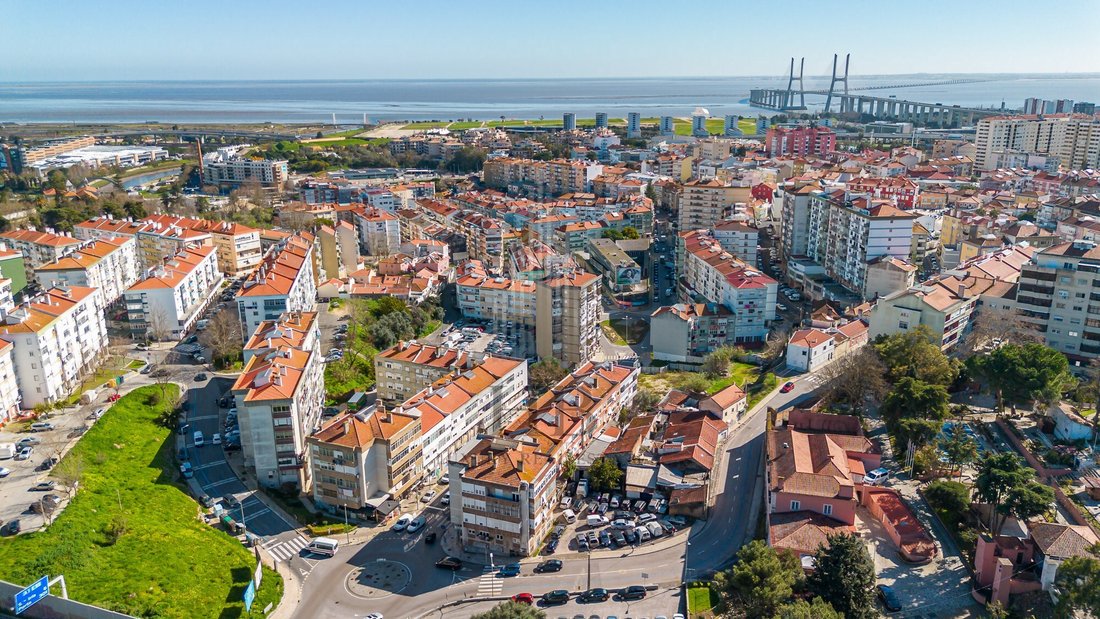 Land in Sacavem, Lisbon, Portugal 1 - 18099415