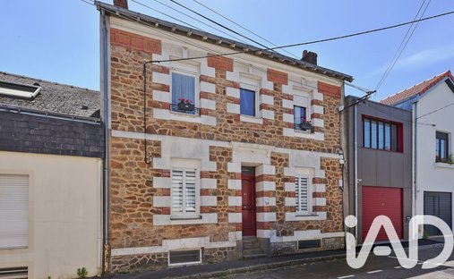 House in Zola, Nantes, France 1