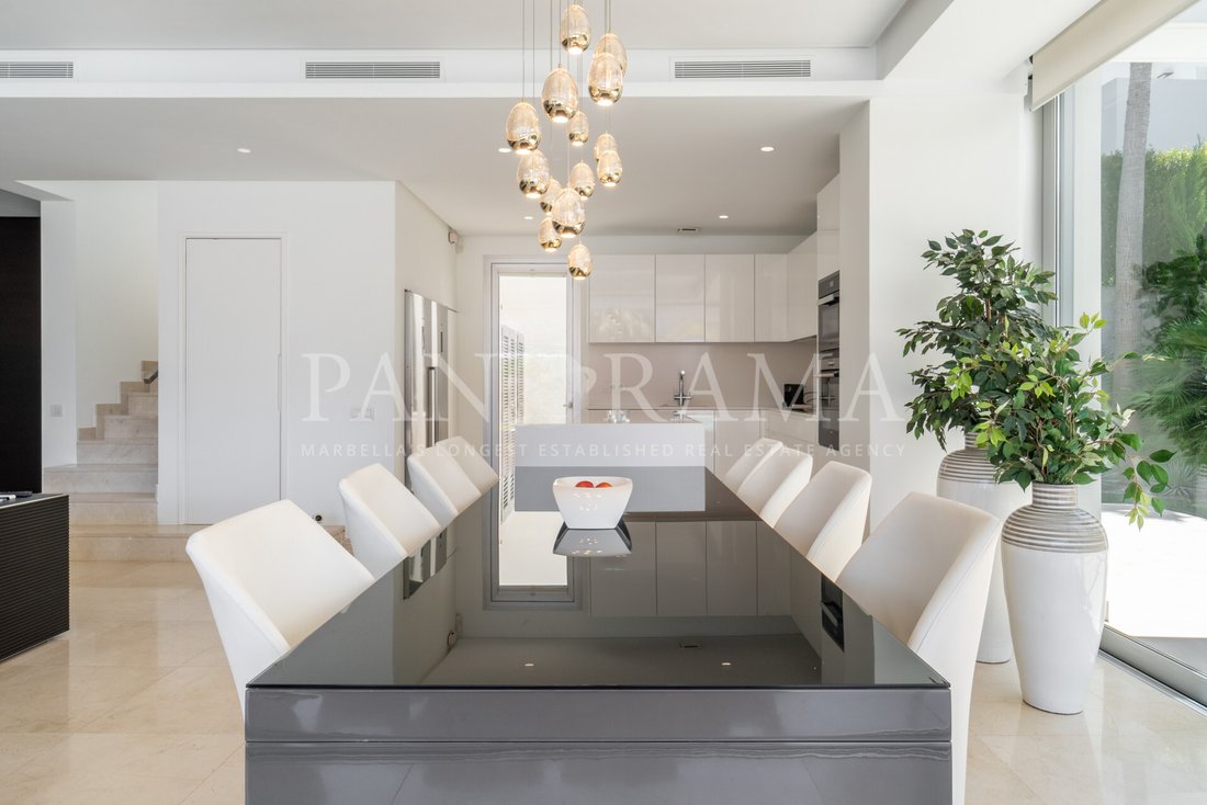 Villa in Rio Real, Marbella, Andalusia 5 - 18093461