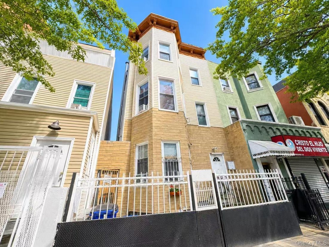 House in New York, New York, United States 1 - 18095069