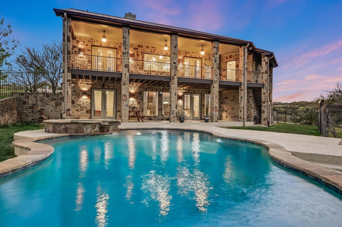 House in Spicewood, Texas, United States 5 - 18095086