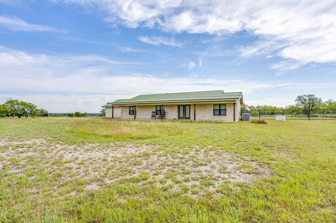 House in Coleman, Texas, United States 1 - 18097402